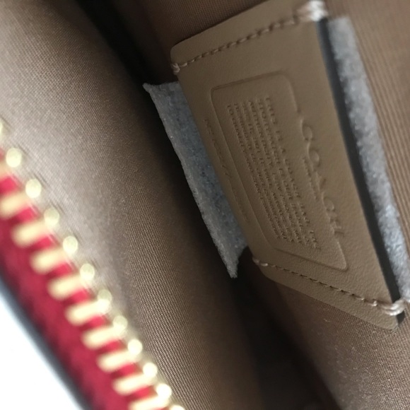 NWT COACH Lunar New Year Box Crossbody In Signature Canvas Rabbit Carriage CE609 - Picture 11 of 11